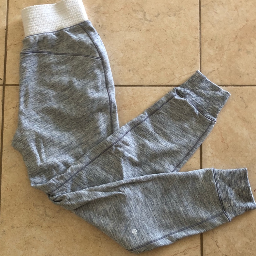 Lululemon cool and collected joggers sz 4